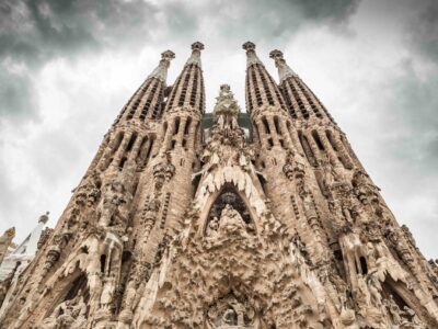 La-Sagrada-Familia-Exterior